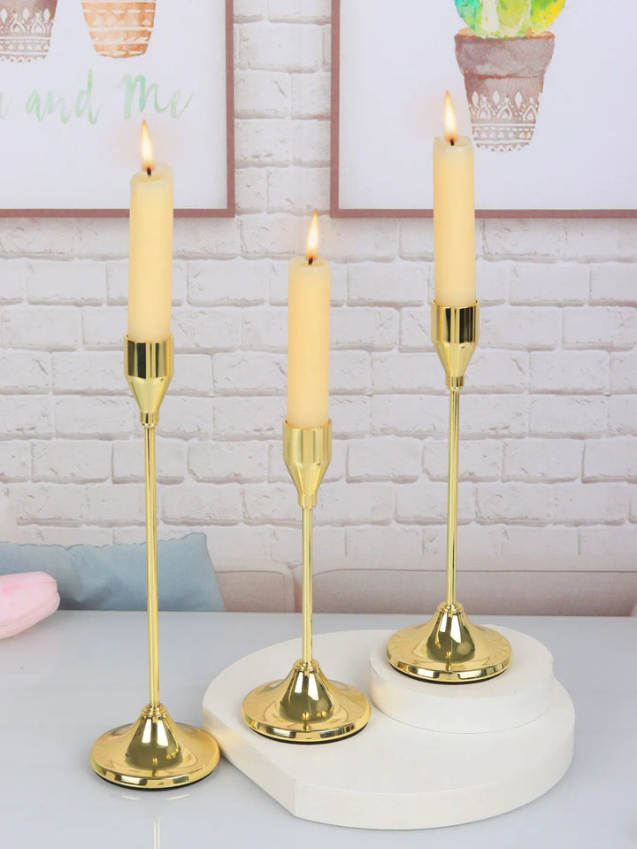 Castiçais Velas Estilo Europeu Dourado 3 Peças Design & Casa 